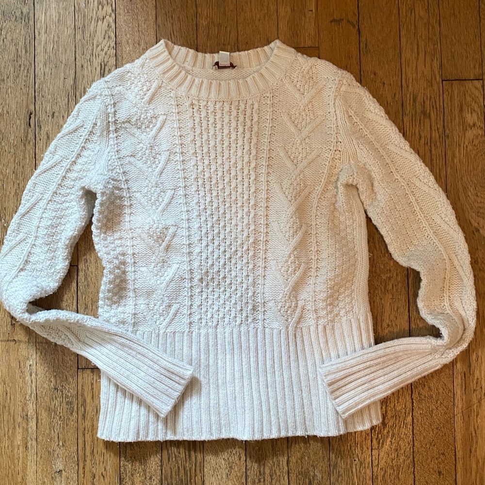 Gap Women’s Cable Knit Sweater